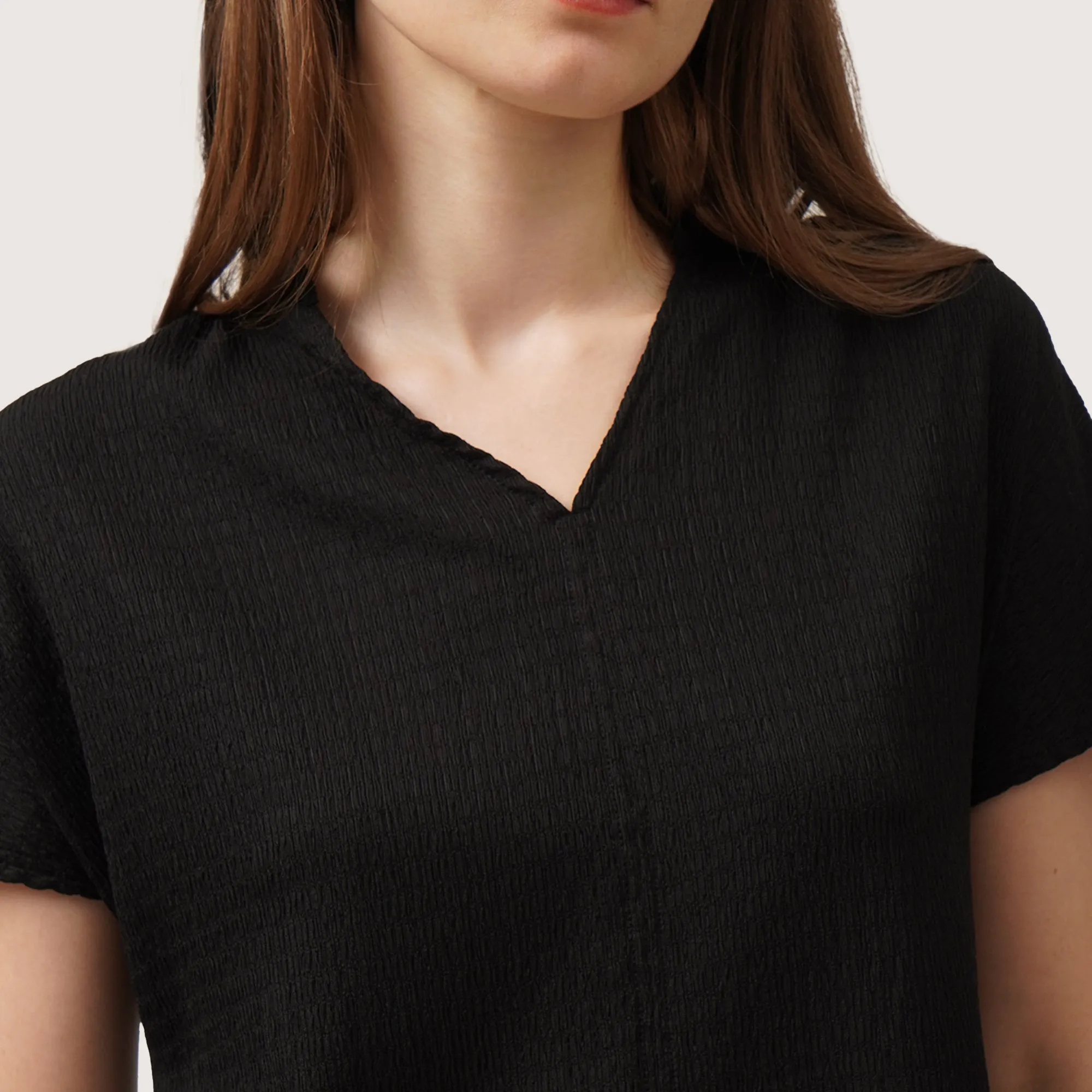 Cap Sleeved Textured Knit Shirt