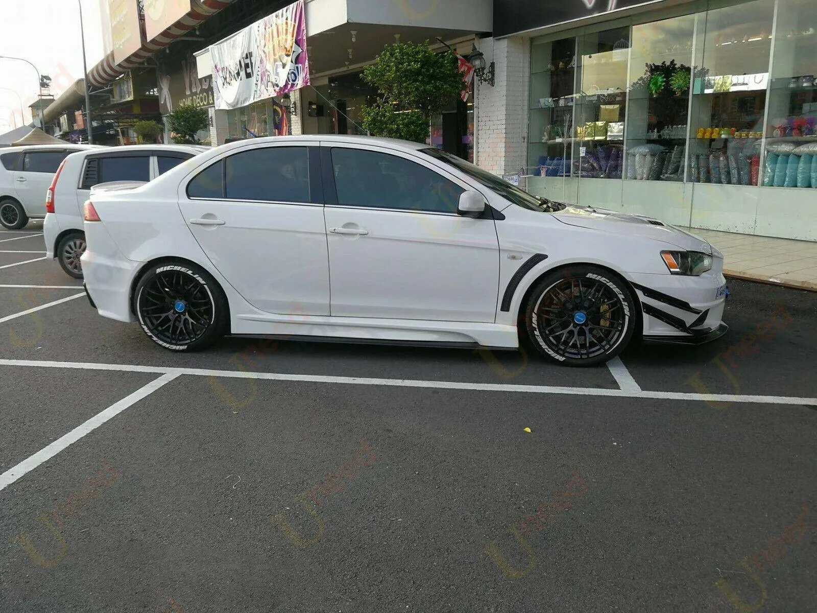 Fit 2008-2017 Mitsubishi Lancer / Evolution MOD Style Black Side Skirts Body Kit