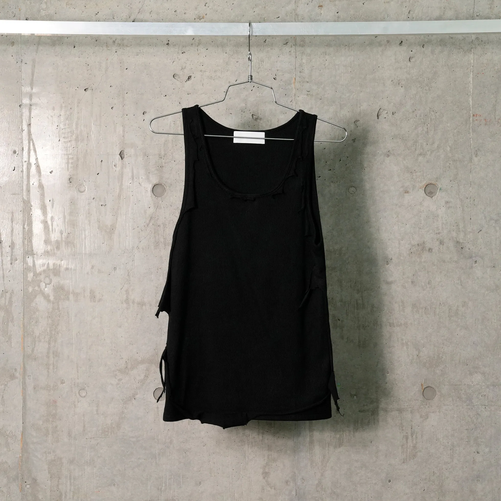 LAYERED TANK TOP / BLACK