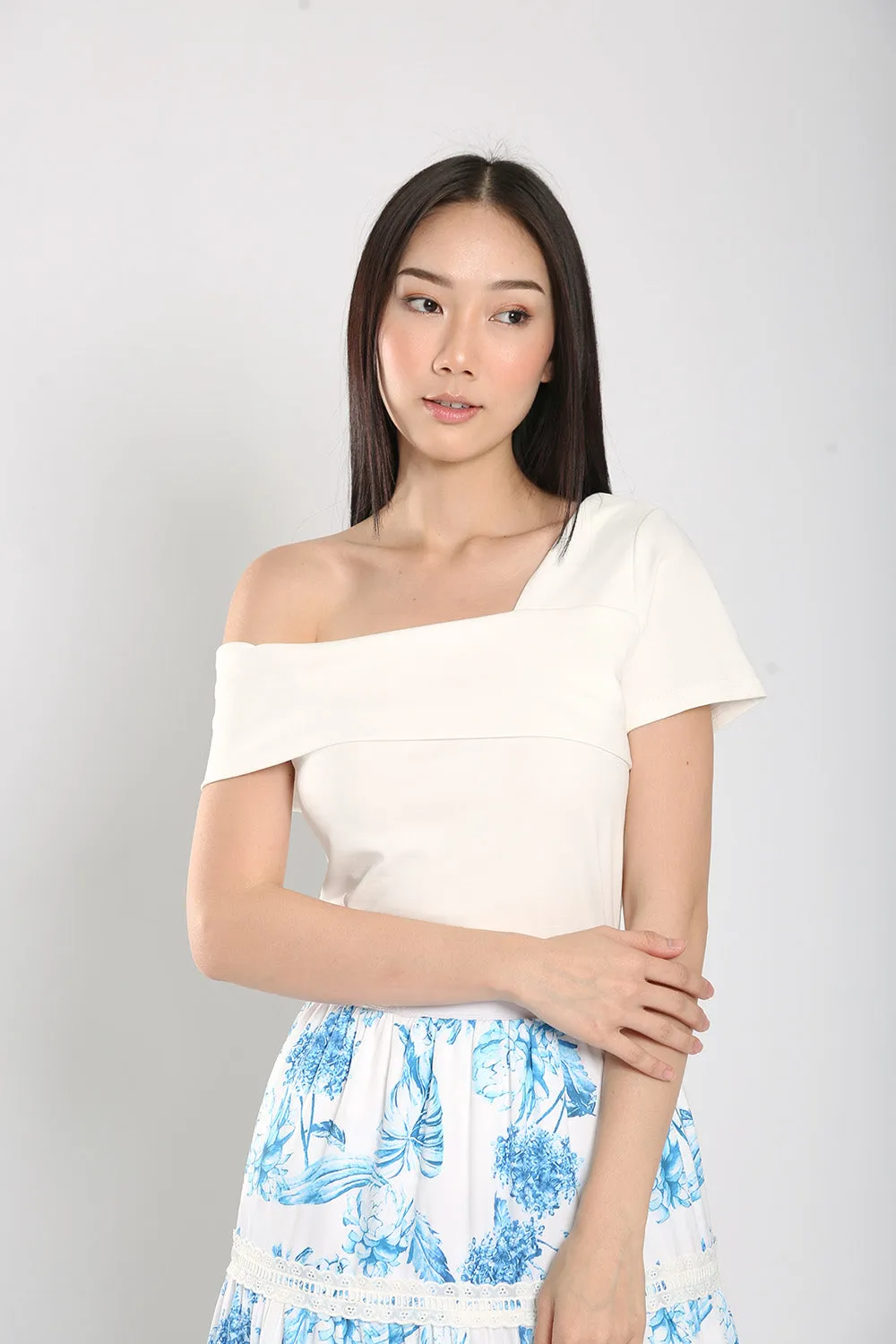 Morie Top in White