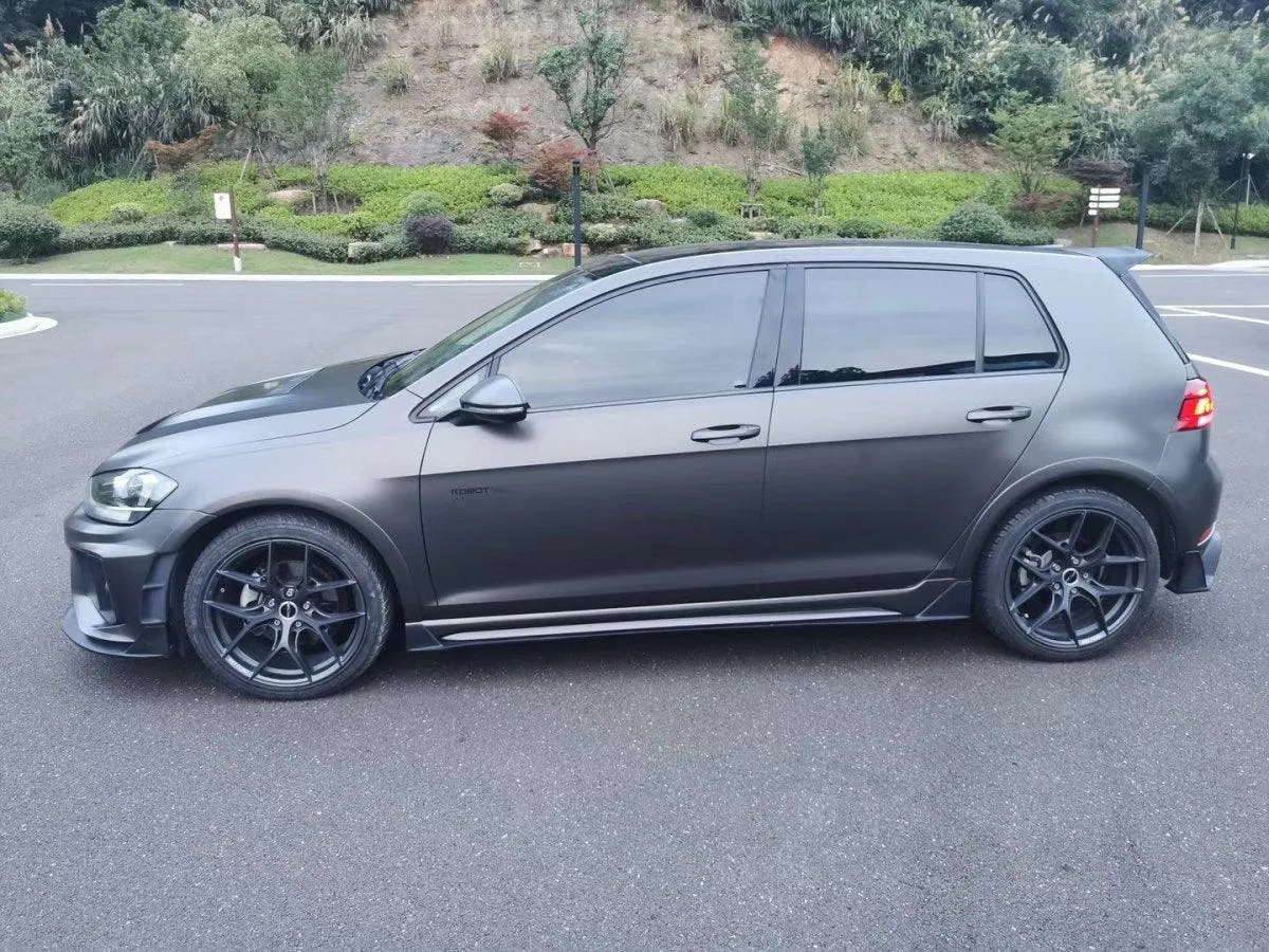 Robot Craftsman Side Skirts and Extensions for Volkswagen Golf R GTI MK7/7.5 Carbon Fiber/FRP