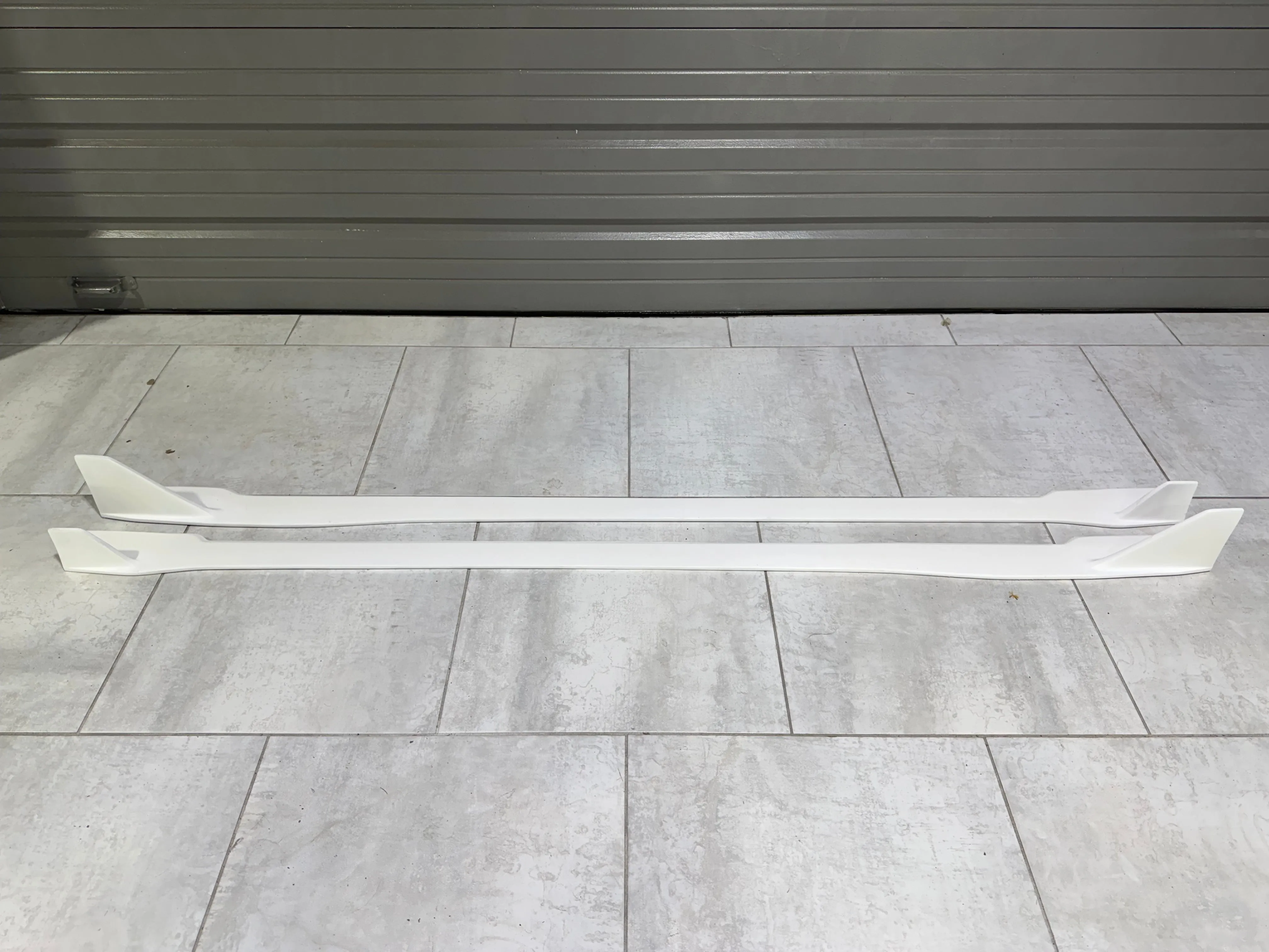 Robot Craftsman Side Skirts and Extensions for Volkswagen Golf R GTI MK7/7.5 Carbon Fiber/FRP