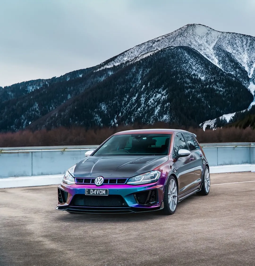 Robot Craftsman Side Skirts and Extensions for Volkswagen Golf R GTI MK7/7.5 Carbon Fiber/FRP