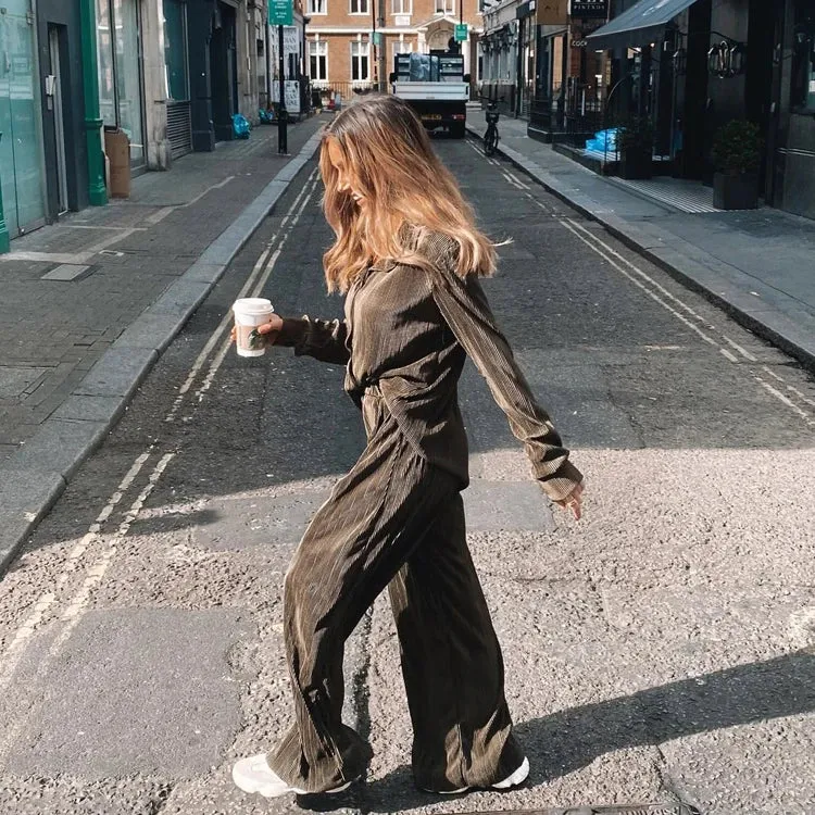 Streetwear Cozy Slim Brown Spring Outfits Pleated Casual Two Piece  Set